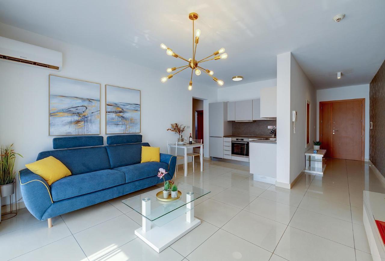 Luxury Apartment With Balcony, Central Area Gzira Zewnętrze zdjęcie